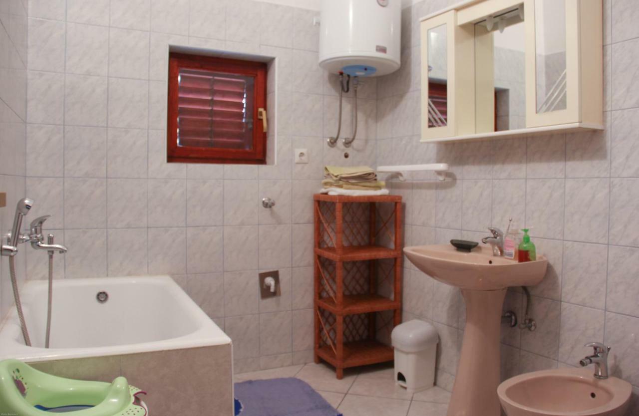 Apartmani Nada Seget Vranjica Luaran gambar