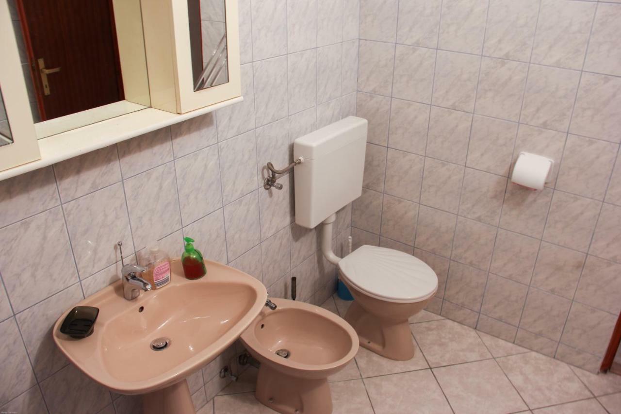 Apartmani Nada Seget Vranjica Luaran gambar